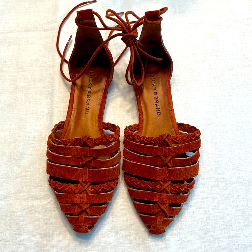 Lucky Brand string up sandals